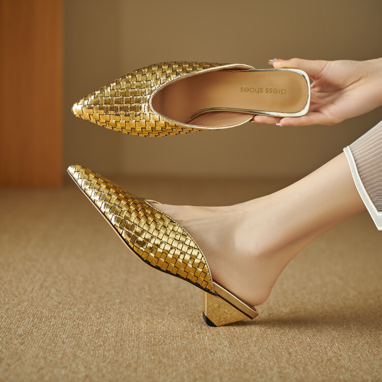 Women's Leather Closed Toe Mid Heel Slippers